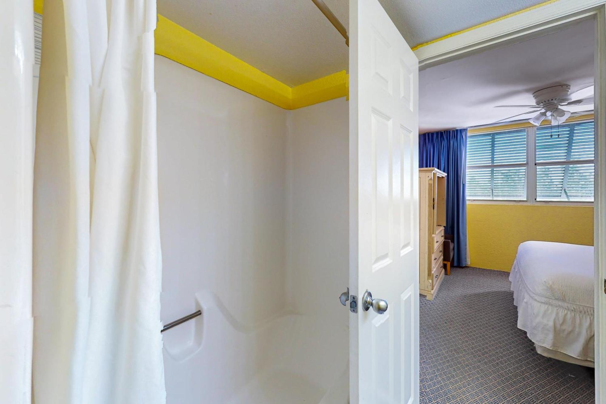 Sunrise Suites Dominican Suite #110 Key West Chambre photo
