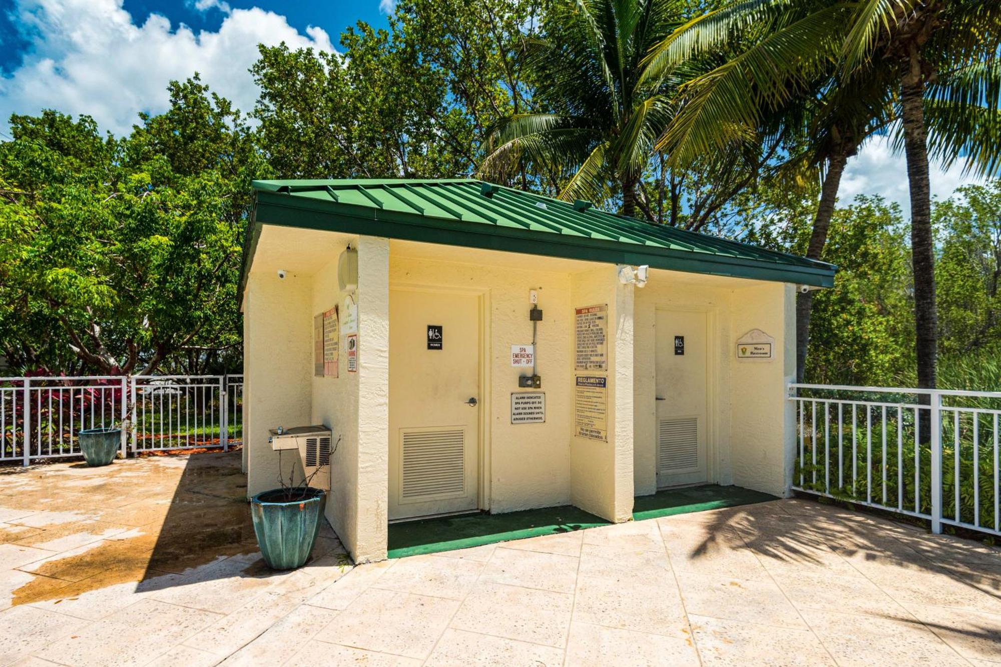 Sunrise Suites Dominican Suite #110 Key West Chambre photo